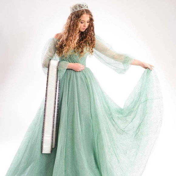 Tarik Ediz Gown